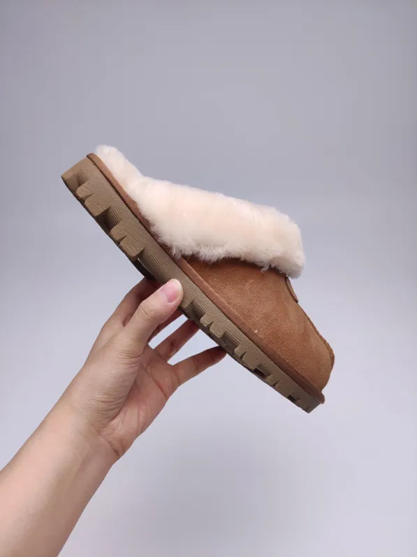 💰360 UGG sheepskin all-in-one snow boots 5125 casual fur mops. In stock: 35-40 yards. Color: maroon gray pink.